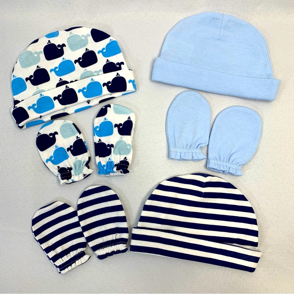 Luvable Friends Small 0-6 month Hat and Mitten Sets. NWOT